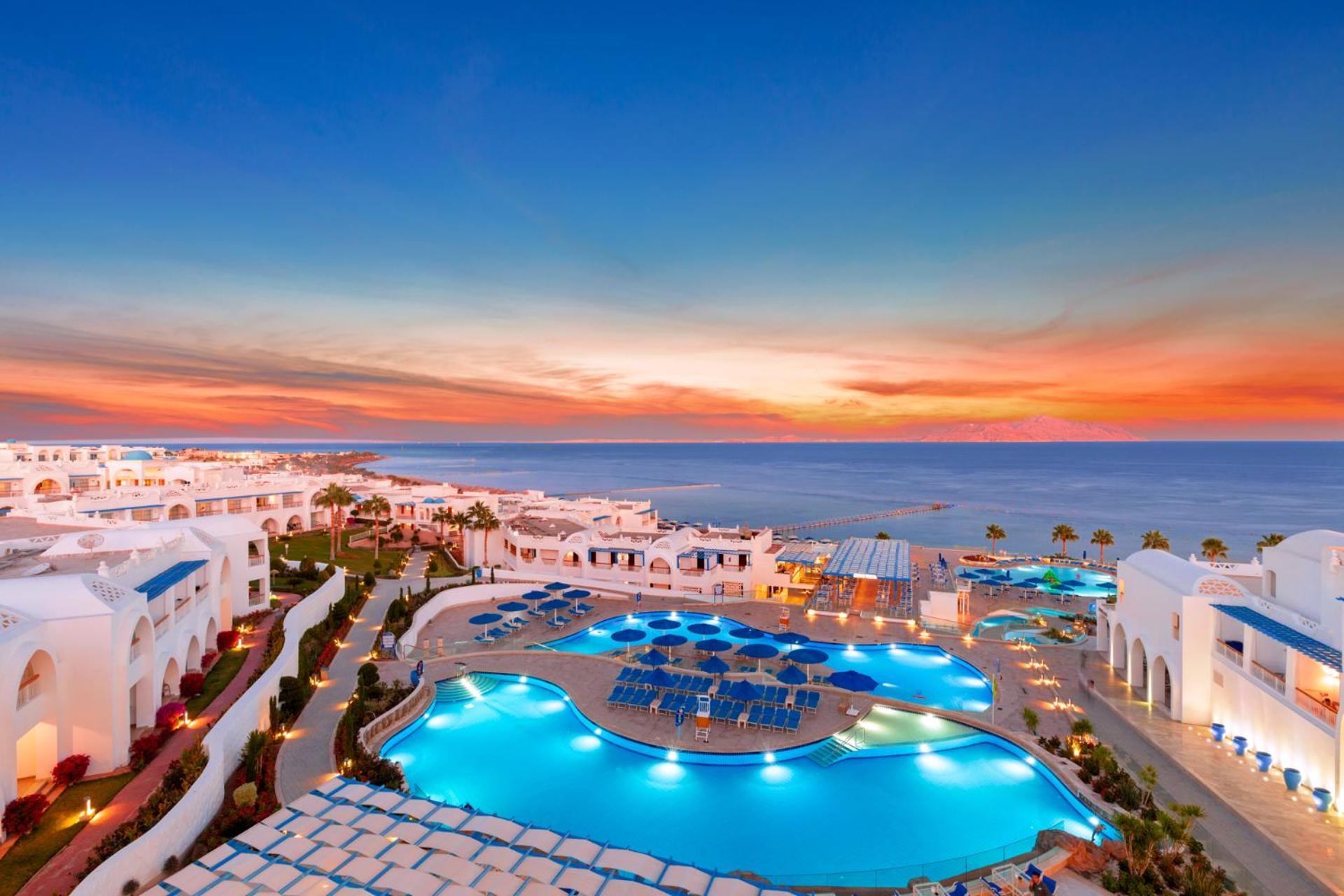 Pickalbatros Palace Sharm - "Aqua Park" Esterno foto Sunset at the Iberostar Grand Hotel at Playa del Inglés, Gran Canaria