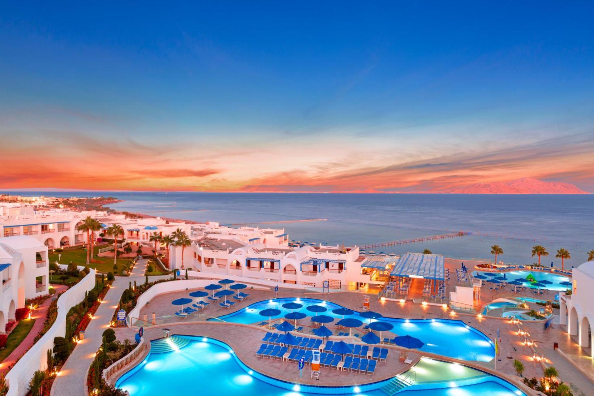 Pickalbatros Palace Sharm - "Aqua Park" Esterno foto Sunset at the Hilton Sharm El Sheikh